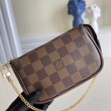 LV Clutch Bags